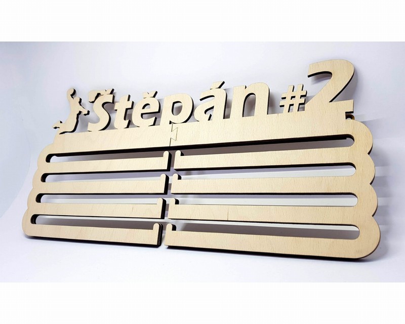 Věšák na medaile - Basketball